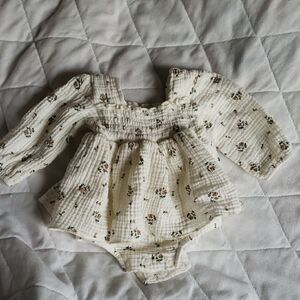 Angou Floral Baby Romper with Long Sleeves